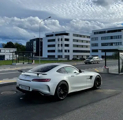 Mercedes-AMG GT R — Coupé sport pur, 585 ch et seulement 9'800 km — Miniatur 18