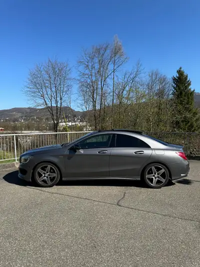Mercedes-Benz CLA 250 Sport — Berline compacte 4Matic, 162'000 km, version sportive équipée — exterior view