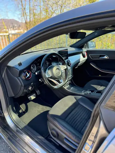 Mercedes-Benz CLA 250 Sport — Berline compacte 4Matic, 162'000 km, version sportive équipée — Thumbnail 8