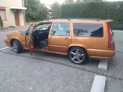 Volvo V70 R AWD 1997 — Berline Familiale Sportive, Transmission Intégrale — Seitenansicht