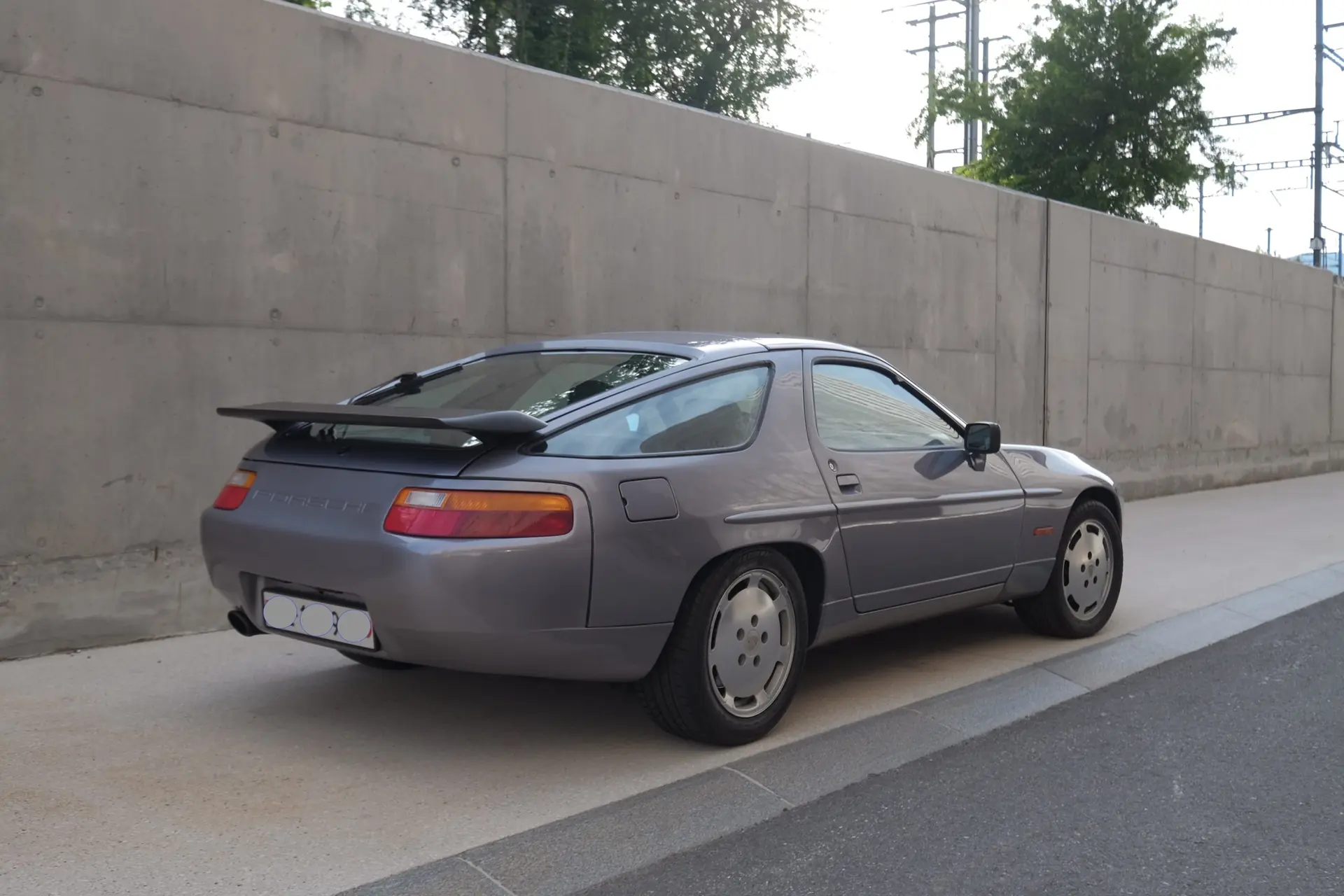 Porsche 928 1987 occasion Geneve — 4