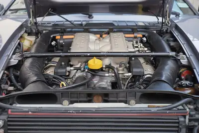 Porsche 928 S4 — Chef-d'œuvre des années 80, 320 ch de pure sportivité — Miniature 11