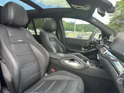 Mercedes-Benz GLE 63 S AMG 4Matic+ — SUV haute performance, équipement complet — Thumbnail 9