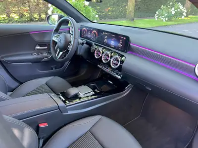 Mercedes-Benz Classe A 250e — Hybride rechargeable, 100 km seulement, finition AMG — Miniatur 8