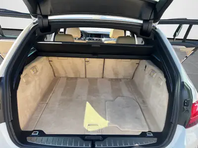 BMW 530d xDrive Touring — Break diesel performant, entretien BMW certifié — Miniature 17