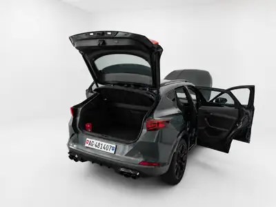 CUPRA Formentor 2.0 TSI VZ 4Drive — SUV coupé haute performance, transmission intégrale — interior