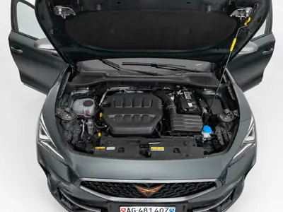 CUPRA Formentor 2.0 TSI VZ 4Drive — SUV coupé haute performance, transmission intégrale — Thumbnail 11