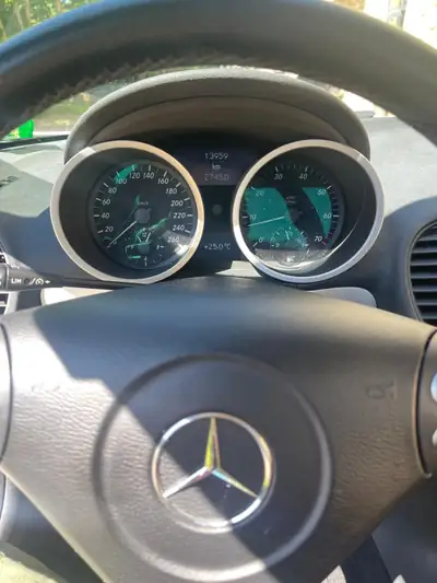 Mercedes-Benz SLK 350 — Roadster cabriolet sportif, 272 ch et très peu kilométré — Miniatur 18