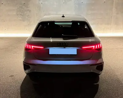 Audi A3 Sportback 35 TFSI S line — Compacte dynamique, entretien premium, 55 000 km — Miniatura 9