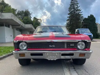 Chevrolet Nova 1970 — Muscle car légendaire, 350 ch, 70 000 km seulement — fianco