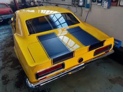 Chevrolet Camaro RS 1967 — Muscle car légendaire, seulement 11'860 km — côté
