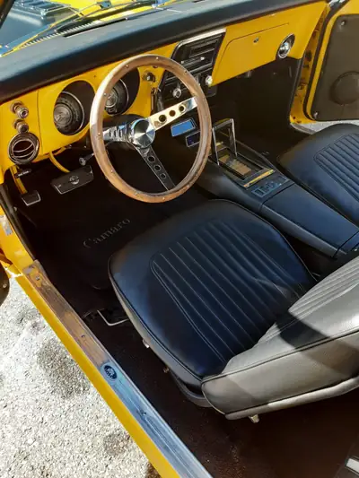 Chevrolet Camaro RS 1967 — Muscle car légendaire, seulement 11'860 km — détail