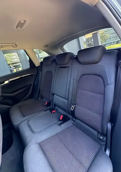 Audi Q5 3.0 TDI quattro — SUV premium diesel tout-terrain, sans accident — Miniature 9