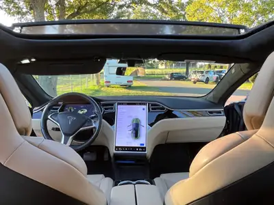 Tesla Model S 75 D — Berline électrique haute performance, 220 000 km, Hardware 3 — Außenansicht