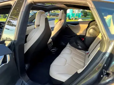 Tesla Model S 75 D — Berline électrique haute performance, 220 000 km, Hardware 3 — Miniatur 8