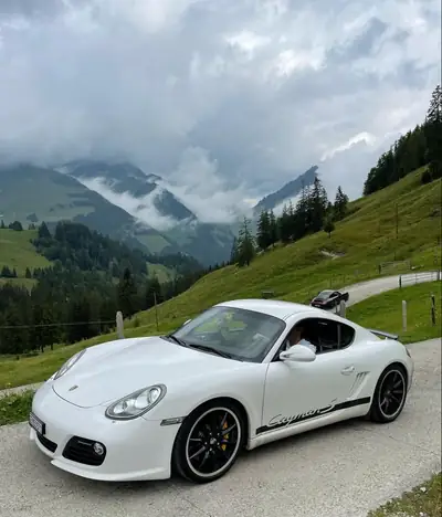 Porsche Cayman S 3.4 PDK — Roadster sportif avec Aerokit Cayman R, 89'500 km seulement — Seitenansicht