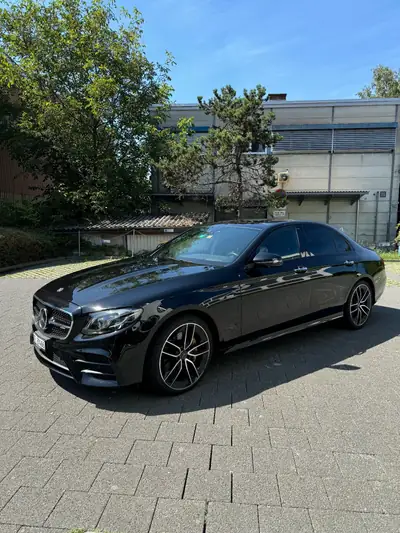 Mercedes-Benz E 53 AMG — Berline sportive 435 ch, première main, kilométrage modéré — vue extérieure