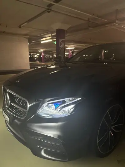 Mercedes-Benz E 53 AMG — Berline sportive 435 ch, première main, kilométrage modéré — Miniature 8