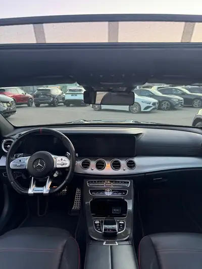 Mercedes-Benz E 53 AMG — Berline sportive 435 ch, première main, kilométrage modéré — Miniature 11