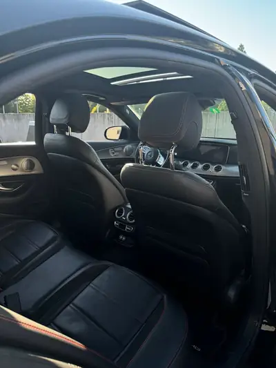 Mercedes-Benz E 53 AMG — Berline sportive 435 ch, première main, kilométrage modéré — Miniature 17