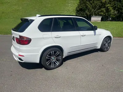 BMW X5 xDrive M50d Steptronic — SUV premium diesel, 381 ch et consommation maîtrisée — Miniature 9