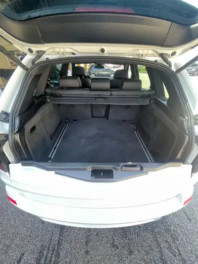 BMW X5 xDrive M50d Steptronic — SUV premium diesel, 381 ch et consommation maîtrisée — Miniature 13
