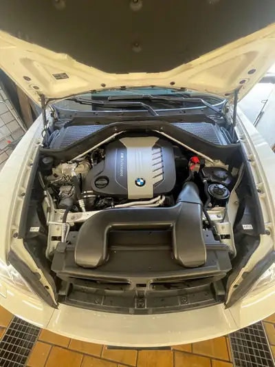 BMW X5 xDrive M50d Steptronic — SUV premium diesel, 381 ch et consommation maîtrisée — Miniature 18