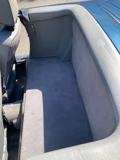 Mercedes-Benz SL 300 — Cabriolet légendaire des années 1980, moteur révisé — Miniature 13