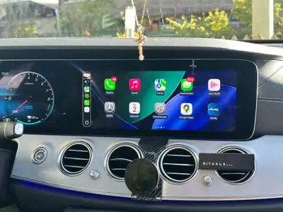 Mercedes-Benz E 300 e 4Matic — Berline hybride rechargeable, design AMG Sport, 101'000 km — détail