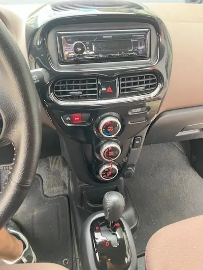 Citroën C-Zéro Séduction — Électrique urbain, 6200 km seulement — Miniature 11