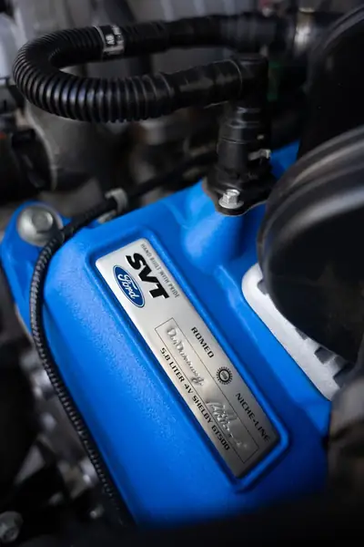 Ford Mustang Shelby GT500 5.8 SVT 2013 — Muscle car légendaire, 660 ch et état impeccable — Miniatura 9