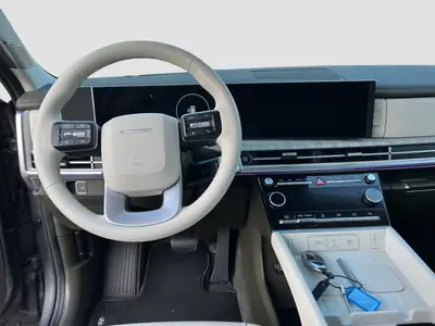 Hyundai Santa Fe 1.6 T-GDi PHEV Vertex 4WD — SUV hybride rechargeable, 990 km seulement — Miniature 11