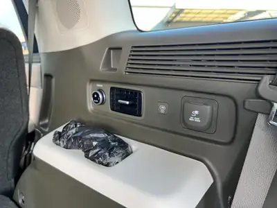 Hyundai Santa Fe 1.6 T-GDi PHEV Vertex 4WD — SUV hybride rechargeable, 990 km seulement — Miniature 18