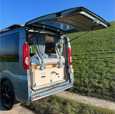 Renault Trafic 2014 — Camper aménagé romantique, diesel économique — Miniatur 10