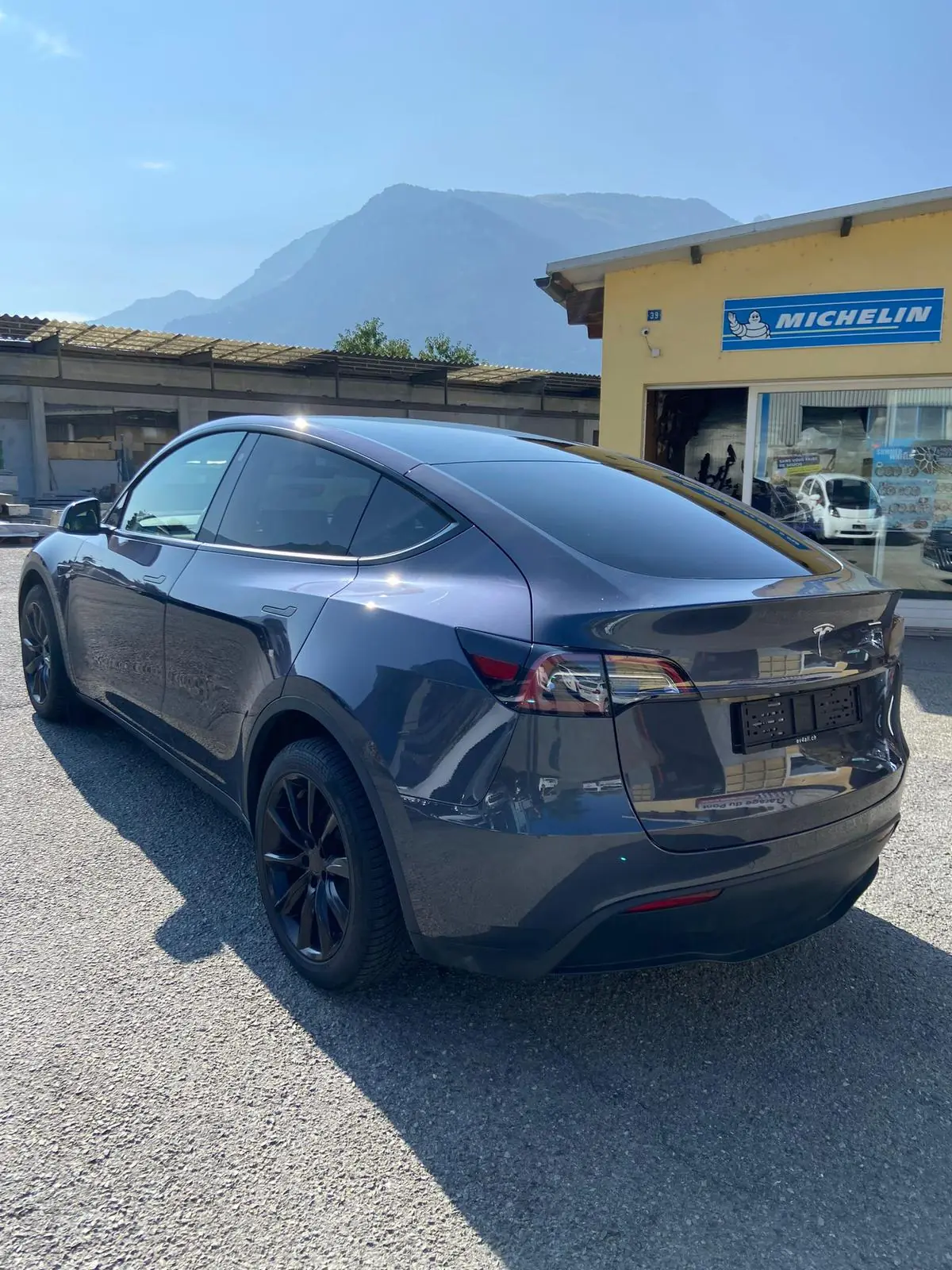 Tesla Model Y 2021 occasion Martigny — 3