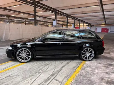 Audi RS4 B5 — Break sportif 381 ch, transmission manuelle, historique sans sinistre — dettaglio