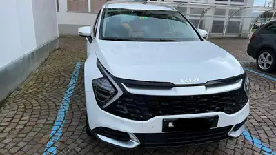 Kia Sportage 1.6 T-GDi PHEV — SUV hybride rechargeable, seulement 5'000 km — Innenraum