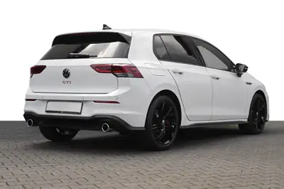 VW Golf 2.0 TSI GTI DSG — Sportive compacte 245 ch, faible kilométrage — interni