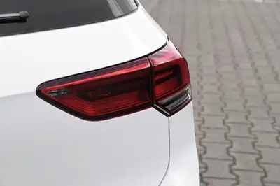 VW Golf 2.0 TSI GTI DSG — Sportive compacte 245 ch, faible kilométrage — Miniatura 16