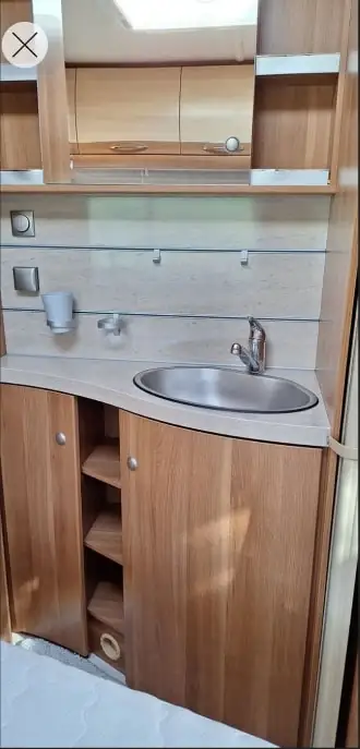 BMW 325 Fendt Opal 495 — Camping-car aménagé, kilométrage quasi neuf — Detail