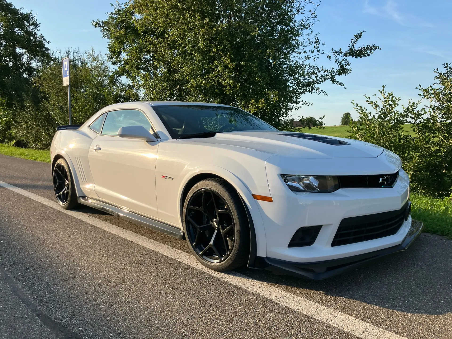 Chevrolet Camaro Z28 — Coupé muscle américain 500 ch, seulement 57'000 km — Außenansicht