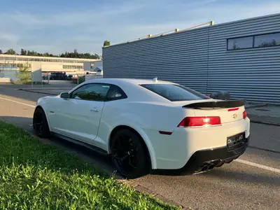 Chevrolet Camaro Z28 — Coupé muscle américain 500 ch, seulement 57'000 km — Innenraum