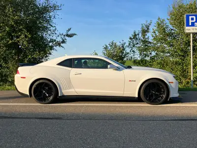 Chevrolet Camaro Z28 — Coupé muscle américain 500 ch, seulement 57'000 km — Miniatur 7