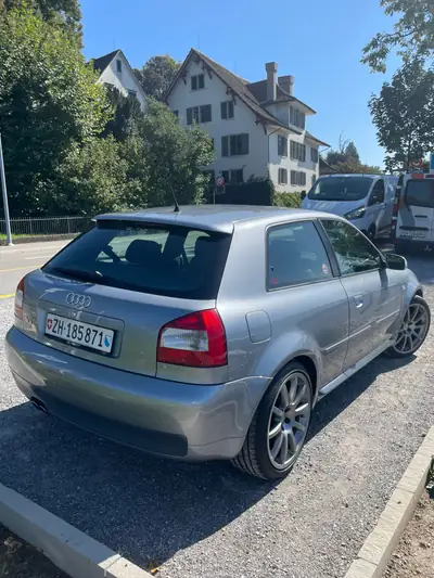 Audi S3 Quattro 2003 — Berline sportive 3 portes, 225 ch et transmission intégrale — rear view