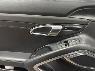 Porsche 911 Turbo Cabrio PDK — Performances extrêmes, 99'000 km, garantie jusqu'à 2029 — Miniatura 11