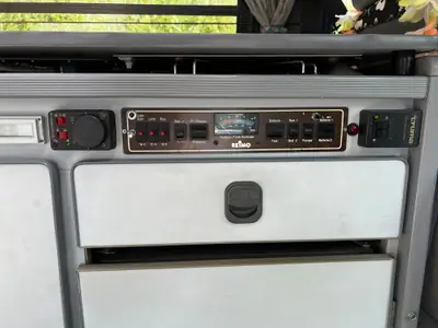 VW T3 — Le Minibus Légendaire des Années 80, Diesel Fiable et Économique — Miniatur 7