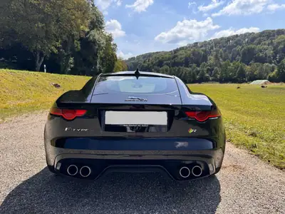 Jaguar F-Type Coupé 5.0 V8 R AWD — Superbe coupé sport 551 ch, faible kilométrage — detail