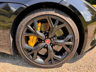 Jaguar F-Type Coupé 5.0 V8 R AWD — Superbe coupé sport 551 ch, faible kilométrage — Thumbnail 10