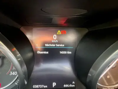 Jaguar F-Type Coupé 5.0 V8 R AWD — Superbe coupé sport 551 ch, faible kilométrage — Thumbnail 15