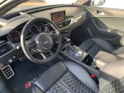 Audi RS6 Avant 4.0 TFSI V8 — Monstre de puissance 560 ch, break familial ultime — Heckansicht